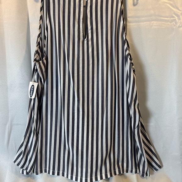 Black and White Striped Women's Top - Picture 9 of 14